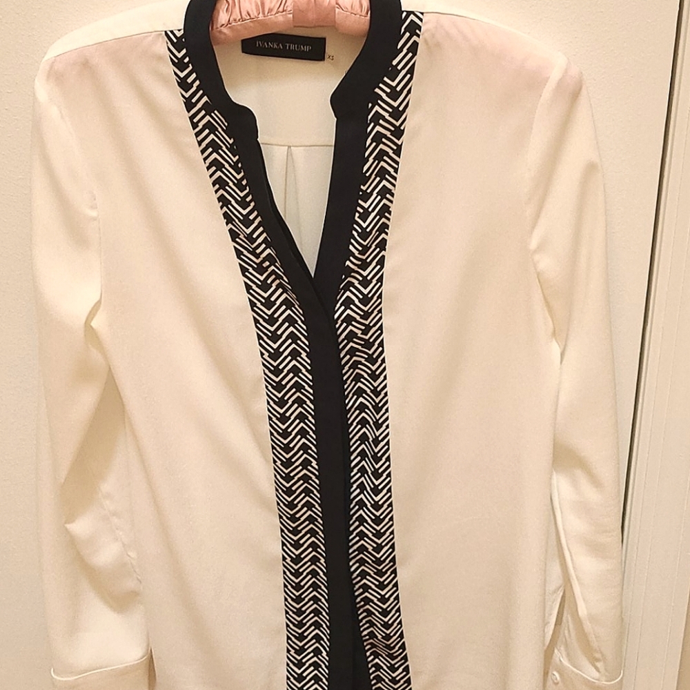 Ivanka Trump white blouse size xs
